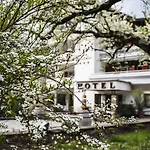 Отель Prinz Rudolf Smart Мерано